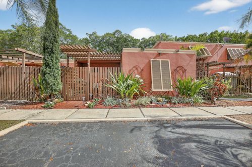 1533 Fairway Rd, Pembroke Pines, FL, 33026-3217 | Card Image