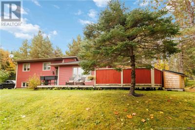 135 Woodbine Lane, House other with 4 bedrooms, 2 bathrooms and null parking in Upper Kingsclear NB | Image 2