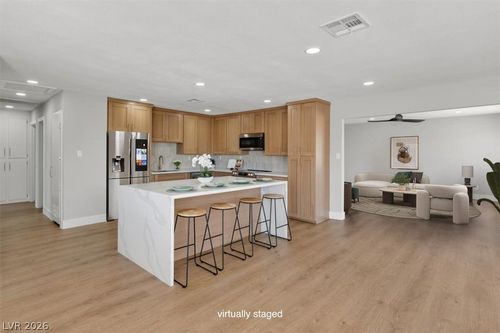 1937 Leona St, Las Vegas, NV, 89106-2660 | Card Image