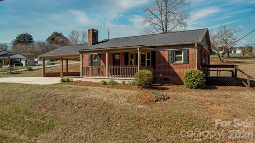 228 Holly St, Hudson, NC, 28638-2462 | Card Image