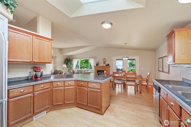 2570 Island View Ln, House other with 2 bedrooms, 2 bathrooms and null parking in Lummi Island WA | Image 9
