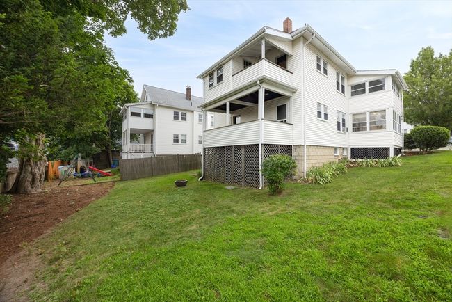 20 - 18 Winslow Rd, Home with 2 bedrooms, 2 bathrooms and 2 parking in Belmont MA | Image 17