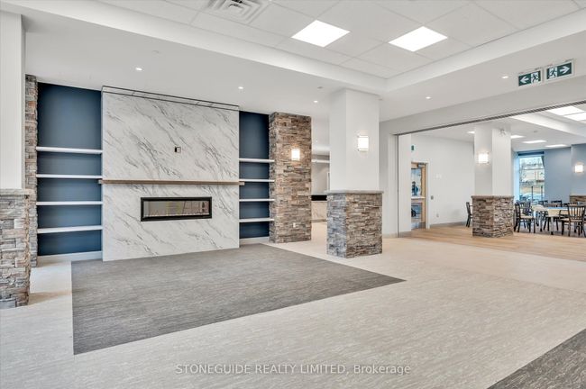 220 - 555 Bonaccord St, Home with 2 bedrooms, 1 bathrooms and 1 parking in Peterborough ON | Image 4