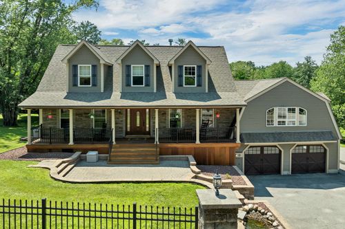 98 Robinson Rd, Hudson, NH, 03051-3140 | Card Image