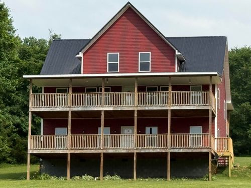2560 Schisandra Ln, Cosby, TN, 37722-3084 | Card Image
