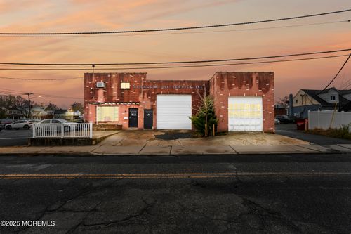 26 Little St, Matawan, NJ, 07747-2517 | Card Image