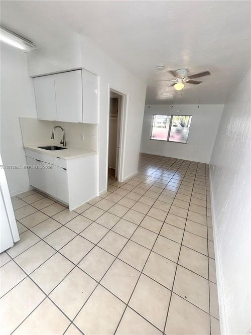 6-15 Alhambra Cir, Coral Gables, FL, 33134-4693 | Card Image