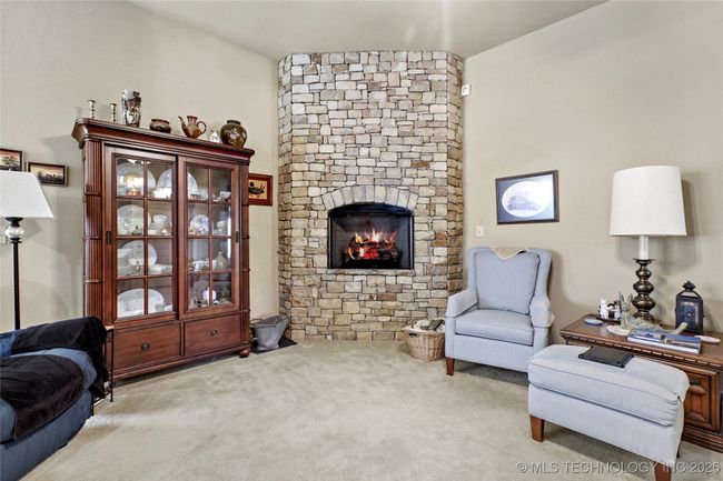 15715 S Broadway St, House other with 3 bedrooms, 2 bathrooms and null parking in Glenpool OK | Image 16