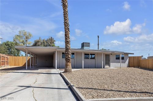 2642 San Vincente Ct, Las Vegas, NV, 89115-4222 | Card Image