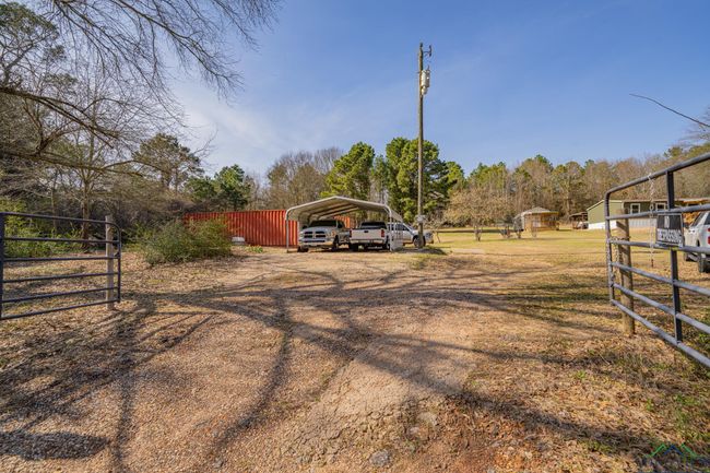13975 State Highway 43 E, House other with 4 bedrooms, 2 bathrooms and null parking in Tatum TX | Image 29