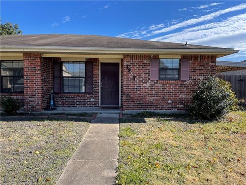 1907 Woodsman Dr, College Station, TX, 77840-6304 | Card Image