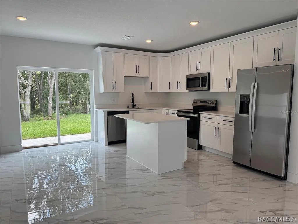 Residential Lease in Citrus Springs 4