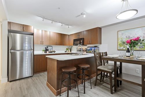 101-45555 Yale Rd, Chilliwack, BC, V2P0A9 | Card Image