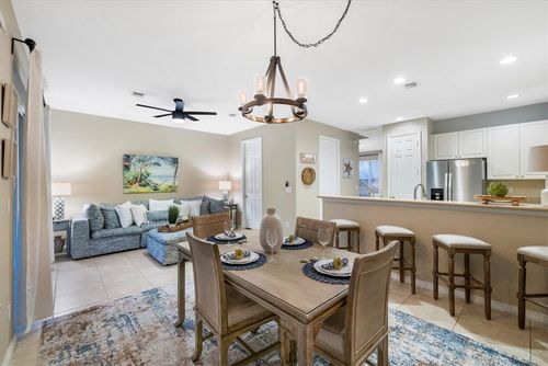 9929 E Villa Cir, Vero Beach, FL, 32966-3142 | Card Image