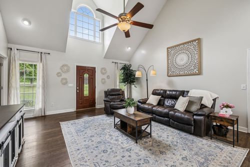 2570 Cornersville Rd, Lynnville, TN, 38472-5110 | Card Image