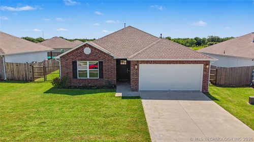 14209 N 75th East Ave, Collinsville, OK, 74021-4685 | Card Image