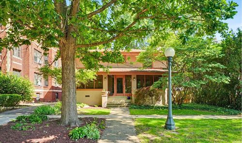 806 W Park Ave, Champaign, IL, 61820-3906 | Card Image