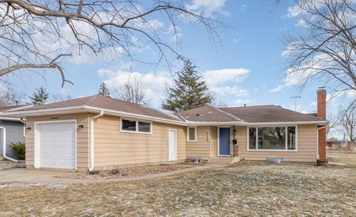 225 S Elk Street, Belle Plaine, MN, 56011 | Card Image