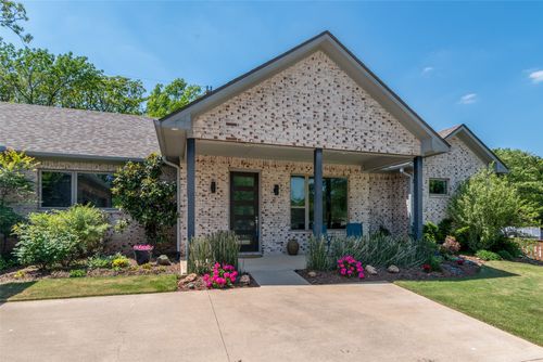 477 Lakepoint Loop, Pottsboro, TX, 75076-4643 | Card Image