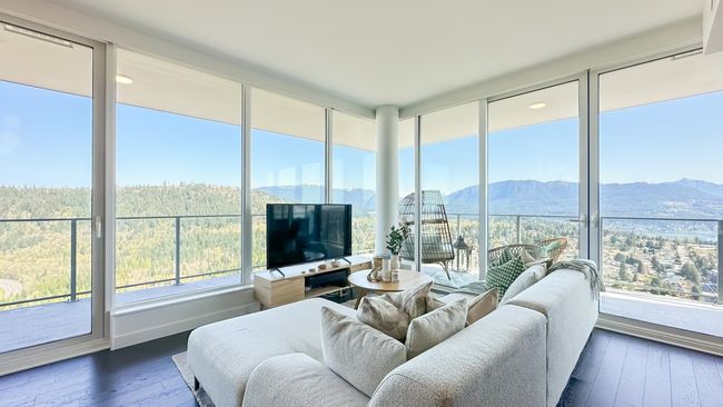 4702 - 567 Clarke Rd, Condo with 3 bedrooms, 2 bathrooms and 2 parking in Coquitlam BC | Image 10