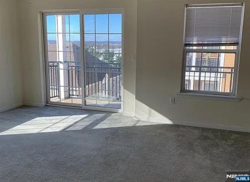 542 E Celebration Way, South Plainfield, NJ, 07080-5600 | Card Image