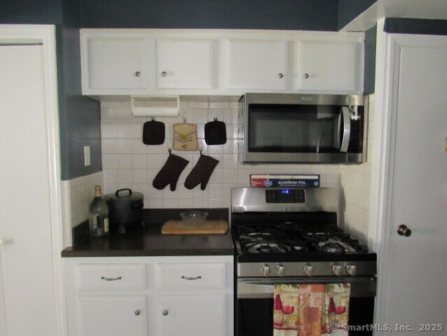 76 Porter St, House other with 2 bedrooms, 2 bathrooms and 3 parking in Bridgeport CT | Image 22