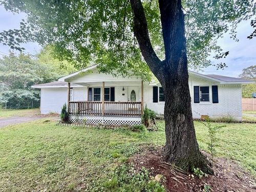 111 Ireland Ln, Chickamauga, GA, 30707-1901 | Card Image