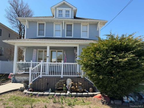 7 Meyer Ave, Lawrence, NY, 11559-1005 | Card Image