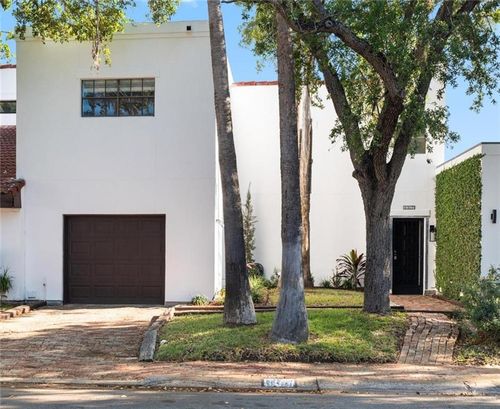 117 W Shasta Ave, McAllen, TX, 78504-2408 | Card Image