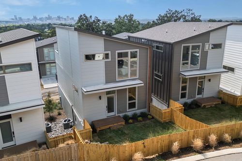 3013 Edwin Cir, Nashville, TN, 37207-5242 | Card Image