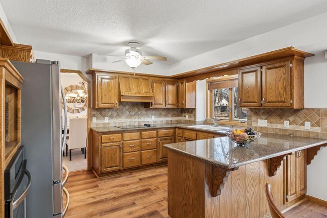 5929 Oxford St N, House other with 4 bedrooms, 4 bathrooms and null parking in Shoreview MN | Image 12