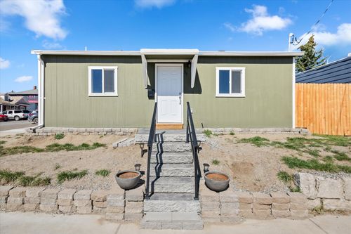 39 W Aluminum St, Butte, MT, 59701-2555 | Card Image