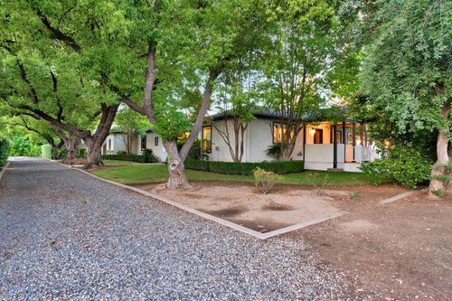 4064 N Wishon Ave, Fresno, CA, 93704-4257 | Card Image