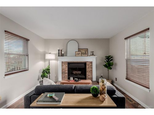 17324 E Wagon Trail Pkwy, Aurora, CO, 80015-1833 | Card Image