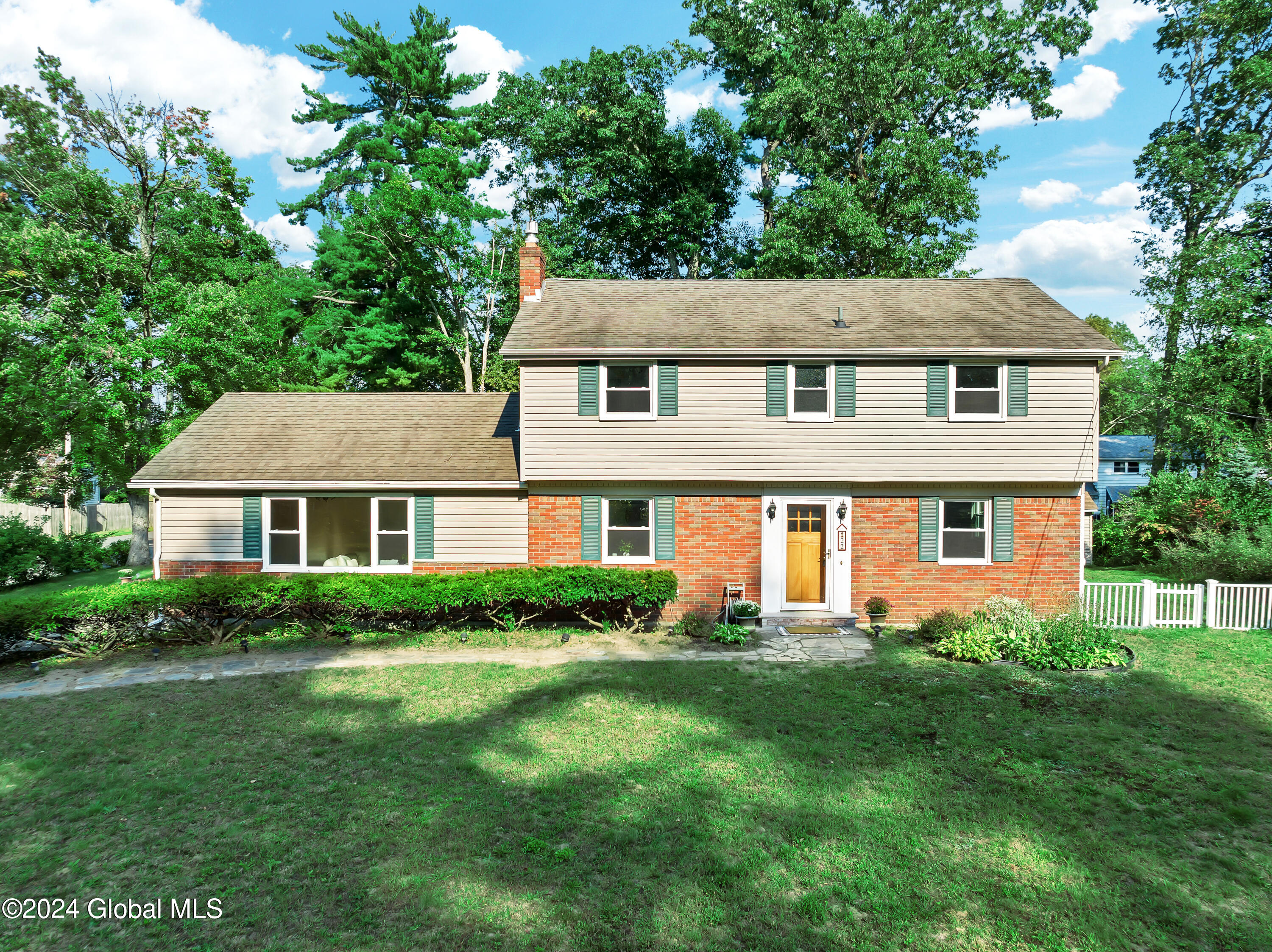 Juniper Dr, Clifton Park, NY 12065