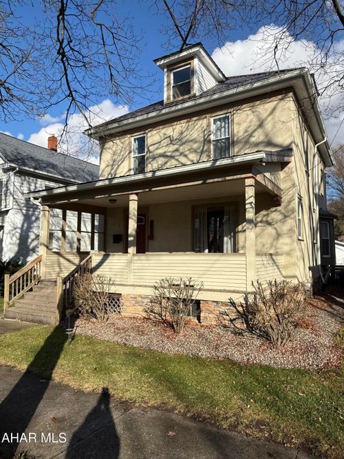 610 Jones St, Hollidaysburg, PA, 16648-2140 | Card Image