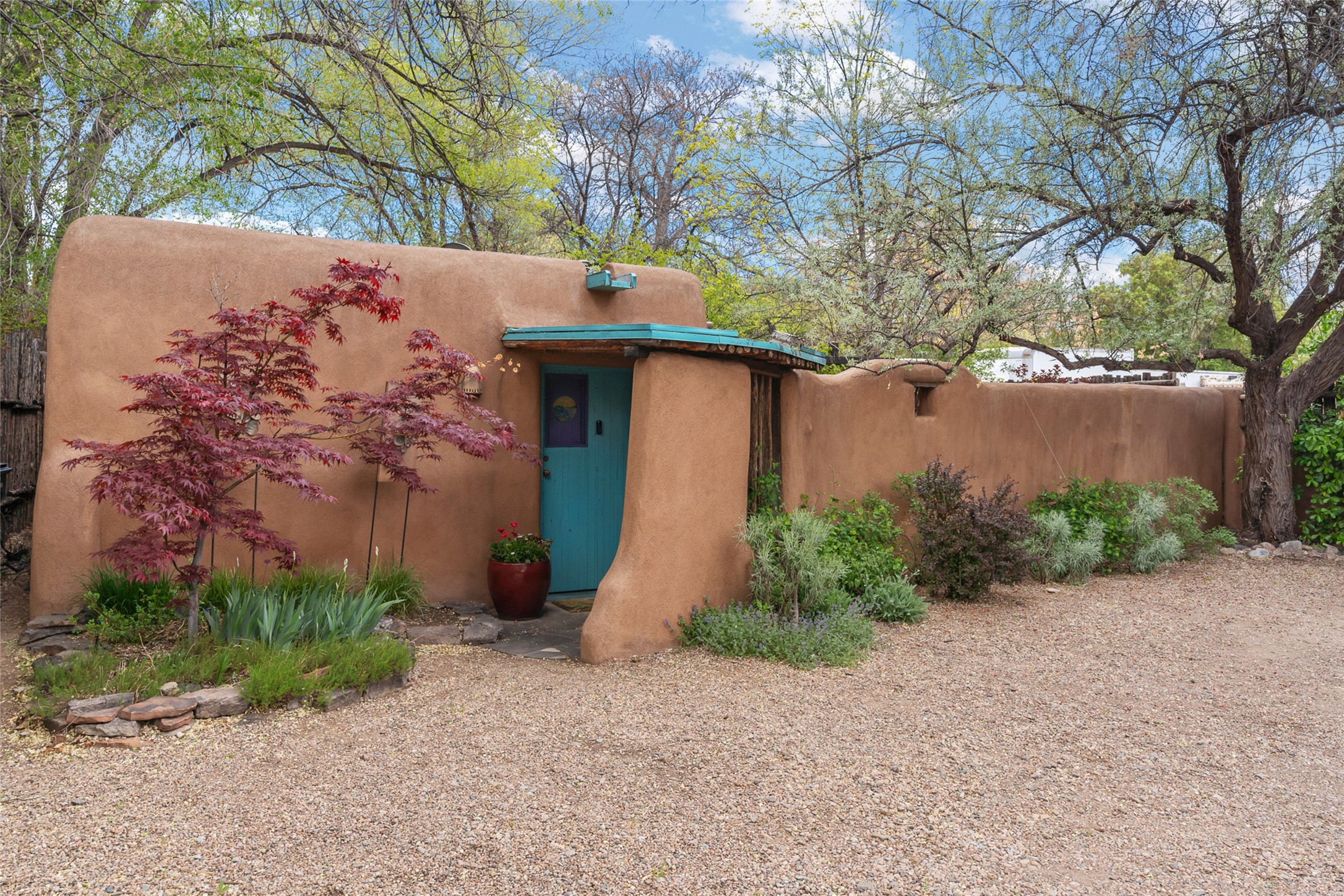 Camino Del Monte Sol , Santa Fe, NM 87501