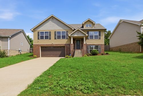 1009 Ishee Dr, Clarksville, TN, 37042-6673 | Card Image