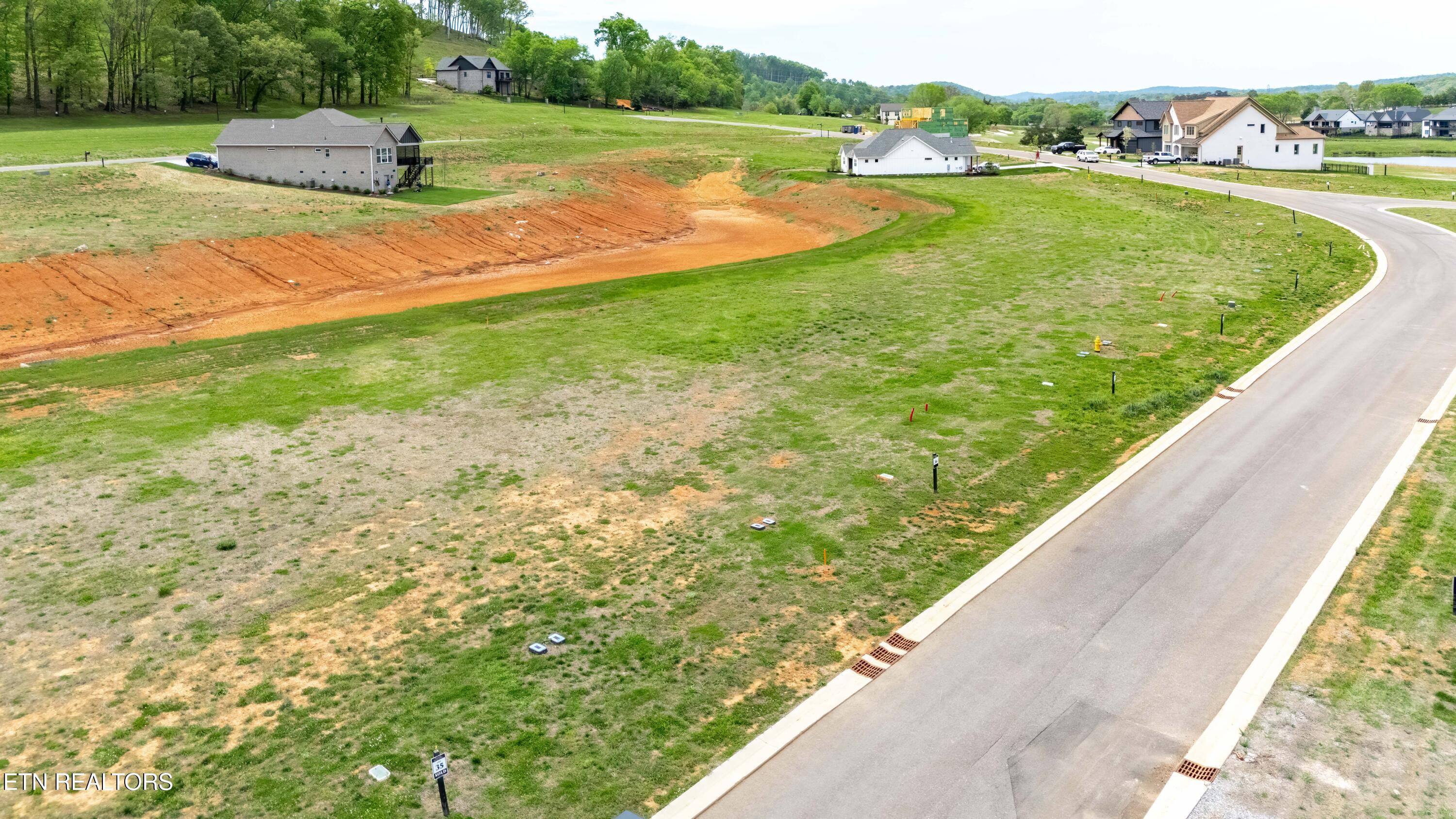 Land in Loudon 4