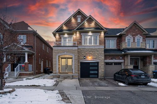 11 Hoover Rd, Brampton, ON, L7A4N4 | Card Image