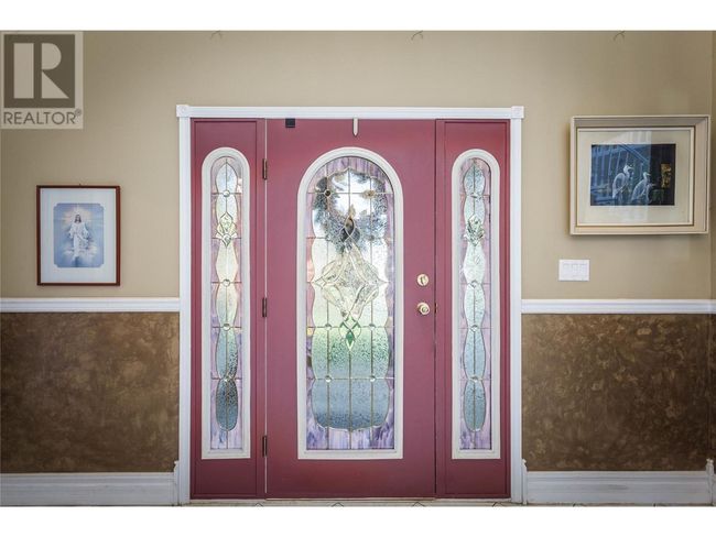 6655 Cosens Bay Rd, House other with 7 bedrooms, 5 bathrooms and 8 parking in Coldstream BC | Image 12