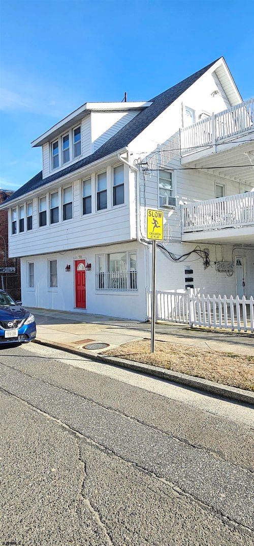 518 Magellan Ave, Atlantic City, NJ, 08401-2722 | Card Image