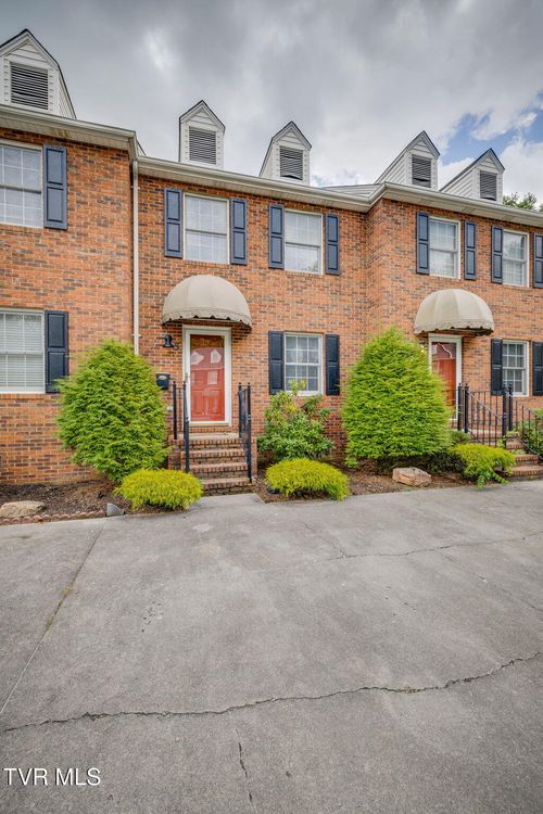5-461 Eastley Ct, Kingsport, TN, 37660-6417 | Card Image