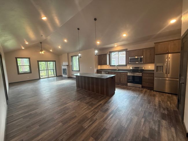 595 Grayling Rd, Townhouse with 4 bedrooms, 3 bathrooms and null parking in Lakeside MT | Image 9