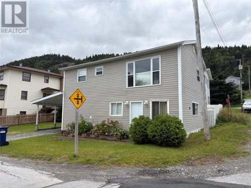 88 Petley St, Corner Brook, NL, A2H3H4 | Card Image