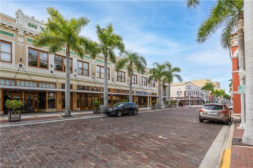 204-2260 1st St, FORT MYERS, FL, 33901-2977 | Card Image