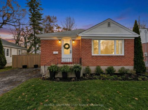 97 Napier St, Barrie, ON, L4M1W6 | Card Image