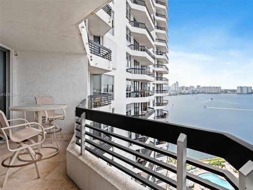 1704-19195 NE 36 CT Mystic Pointe Dr, Aventura, FL, 33180-4502 | Card Image
