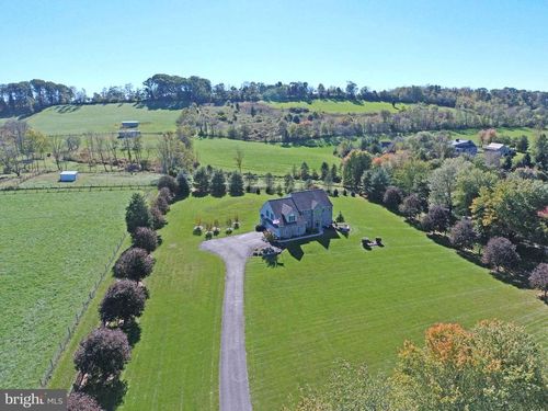 4408 Irish Creek Rd, Bernville, PA, 19506-8313 | Card Image