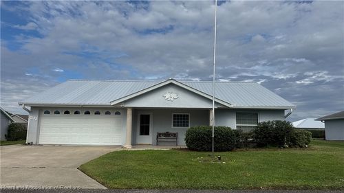 332 W Peabody Cir, Avon Park, FL, 33825-2276 | Card Image